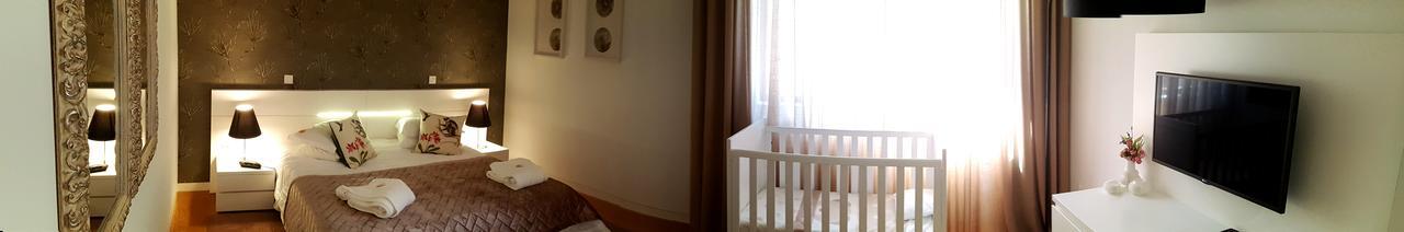 Family Room,1031193100:JPEG